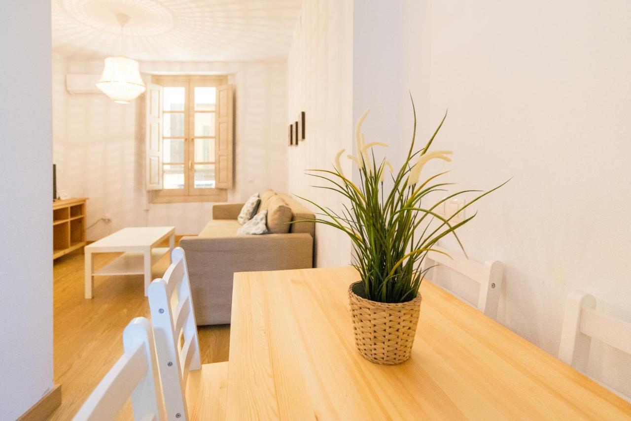 Acogedor Apartamento En El Centro Historico De Malaga - Mitjana Apartman Kültér fotó