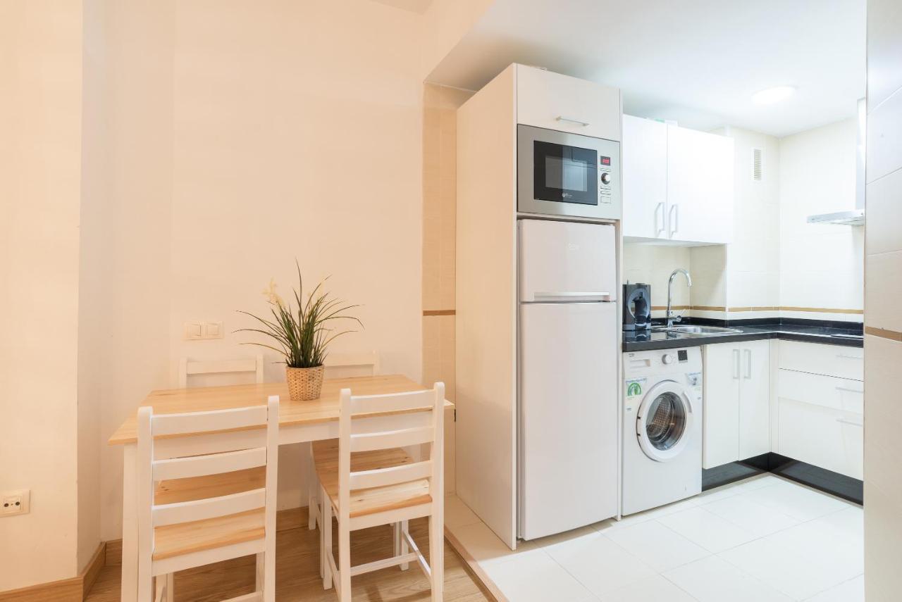 Acogedor Apartamento En El Centro Historico De Malaga - Mitjana Apartman Kültér fotó